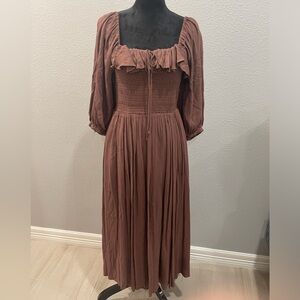 NWT, AEMI + CO brand, Size Med, Smocked Midi Dress